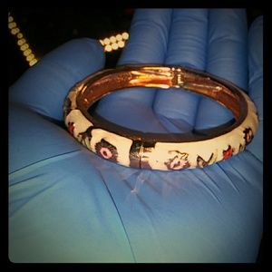 Jiu long xing rose pedal braclet